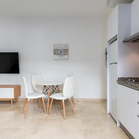 Lumbreras Host Apartment Seville Ngoại thất bức ảnh