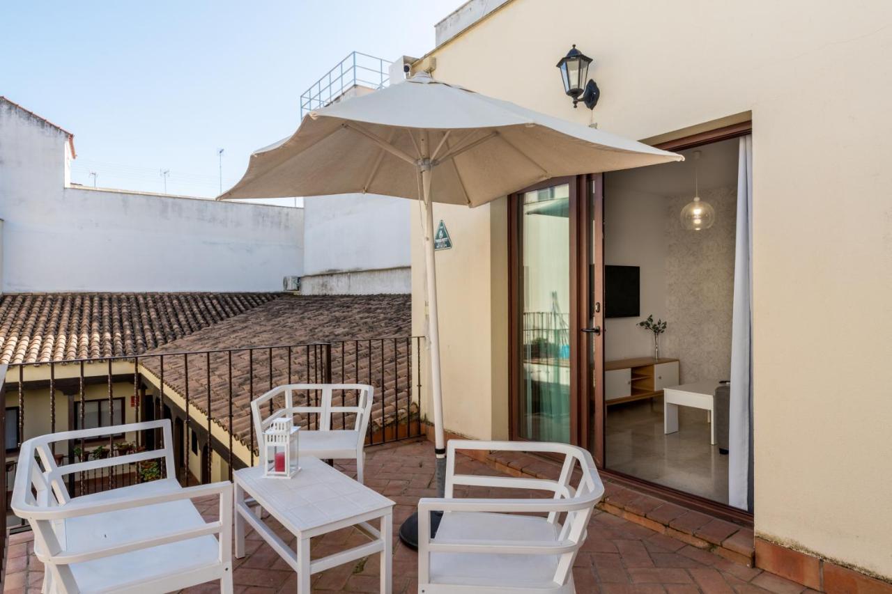 Lumbreras Host Apartment Seville Ngoại thất bức ảnh