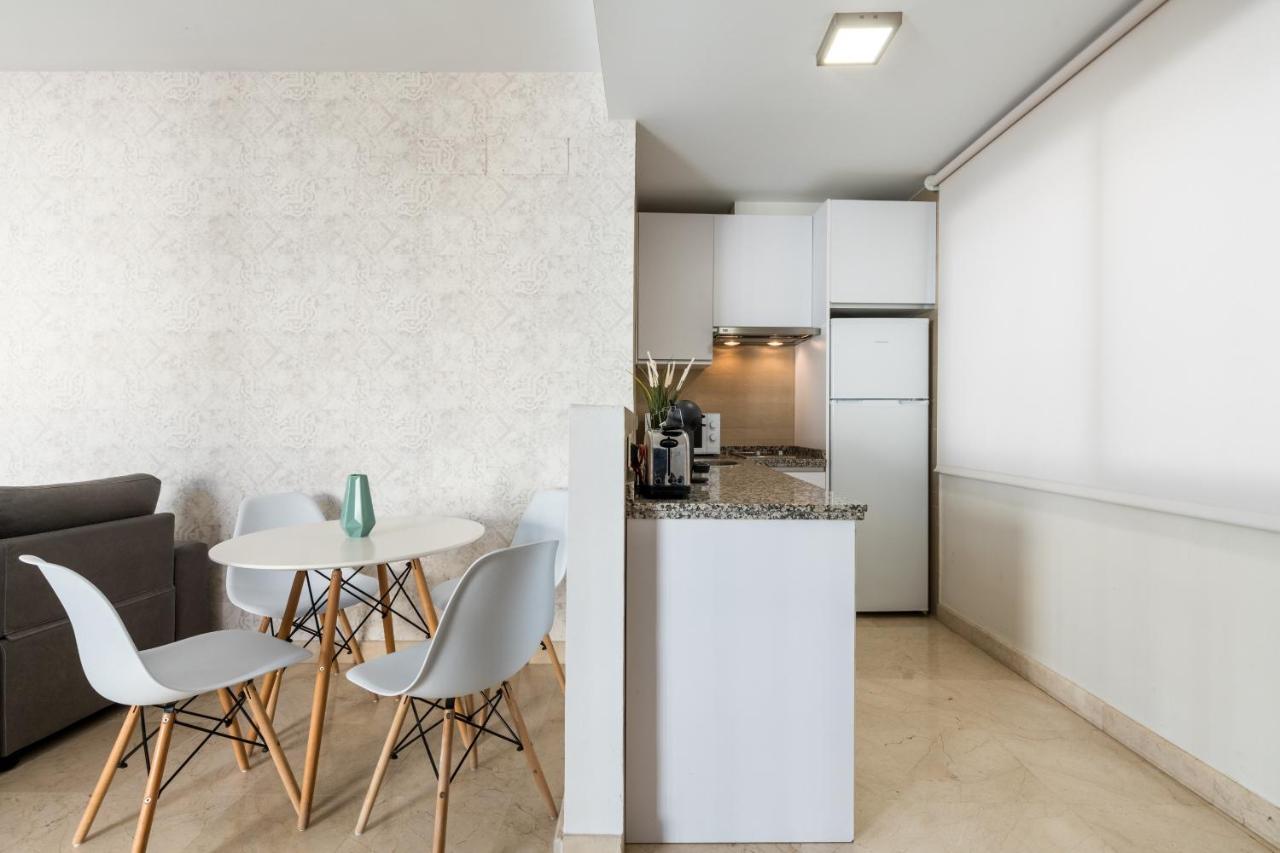 Lumbreras Host Apartment Seville Ngoại thất bức ảnh