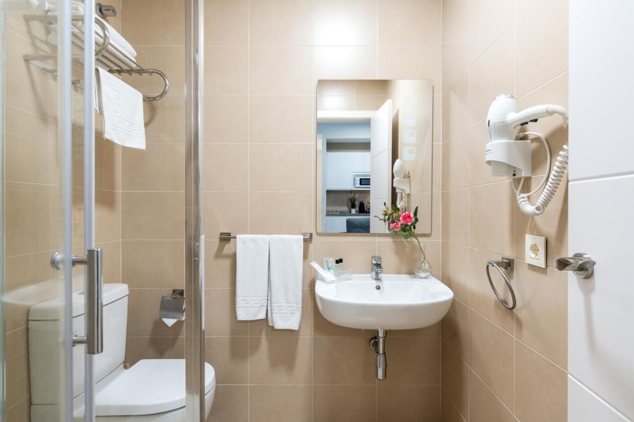 Lumbreras Host Apartment Seville Ngoại thất bức ảnh